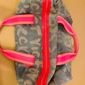 Victoria’s Secret Travel/Duffle Bag